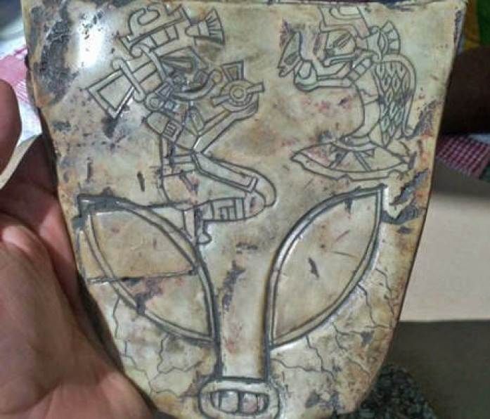 Файл:Правительство Мексики раскрыло древние артефакты контактов с НЛО - Я так вижу - медиаплатформа МирТесен15.jpeg