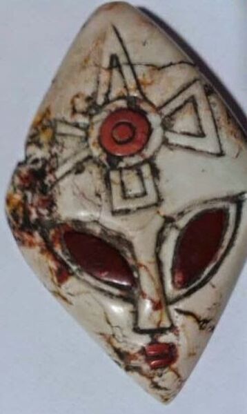 Файл:Правительство Мексики раскрыло древние артефакты контактов с НЛО - Я так вижу - медиаплатформа МирТесен26.jpeg